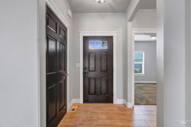 1082 White Birch Ave, Twin Falls, ID 83301