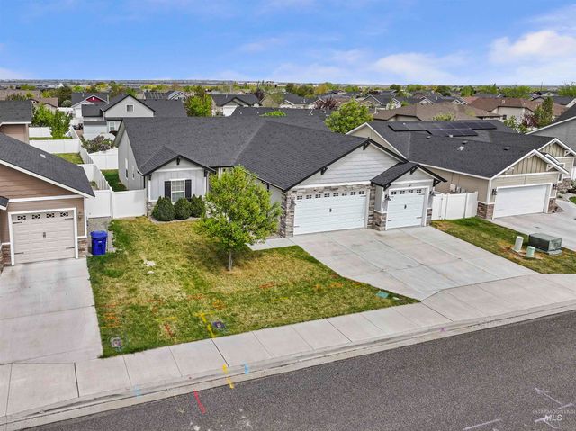 1082 White Birch Ave, Twin Falls, ID 83301