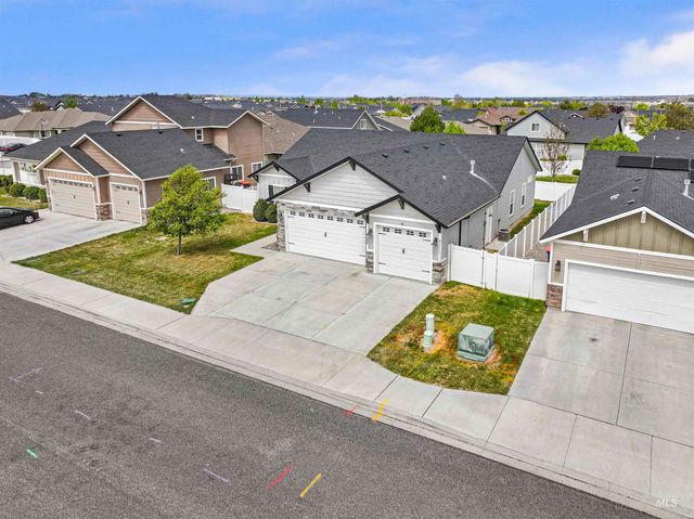1082 White Birch Ave, Twin Falls, ID 83301