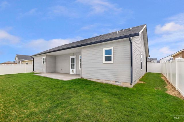 1082 White Birch Ave, Twin Falls, ID 83301