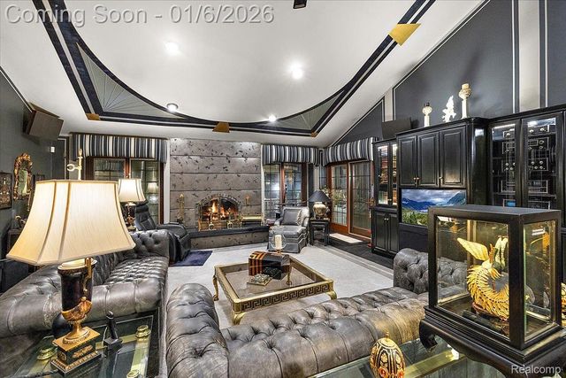 7310 Sandy Creek Lane, Bloomfield Hills, MI 48301