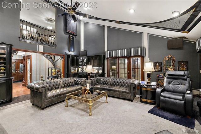 7310 Sandy Creek Lane, Bloomfield Hills, MI 48301