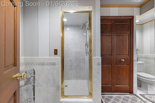 7310 Sandy Creek Lane, Bloomfield Hills, MI 48301