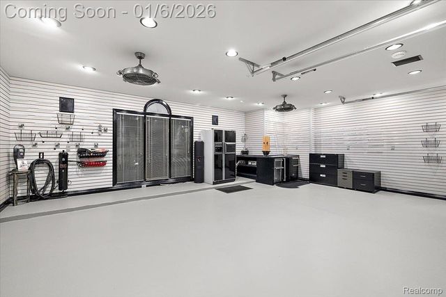 7310 Sandy Creek Lane, Bloomfield Hills, MI 48301