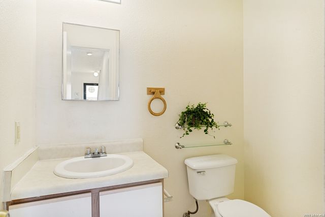 9307 Mountain Field, San Antonio, TX 78240