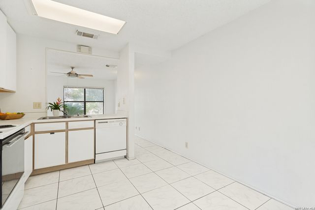 9307 Mountain Field, San Antonio, TX 78240
