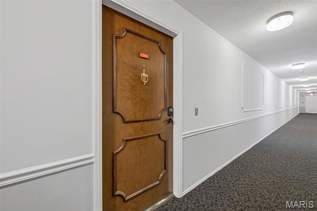 550 Coeur De Royale Drive 206, Creve Coeur, MO 63141