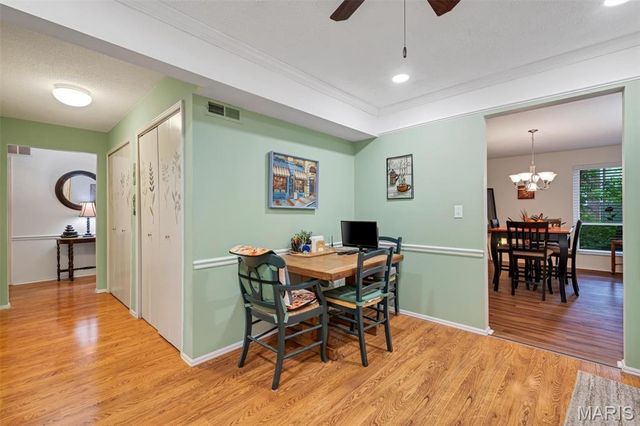 550 Coeur De Royale Drive 206, Creve Coeur, MO 63141