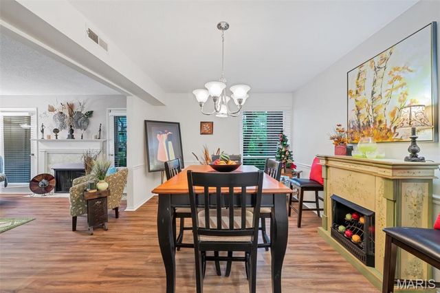 550 Coeur De Royale Drive 206, Creve Coeur, MO 63141