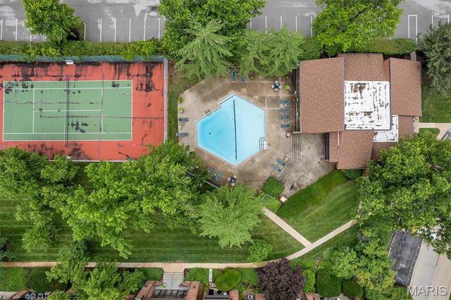 550 Coeur De Royale Drive 206, Creve Coeur, MO 63141