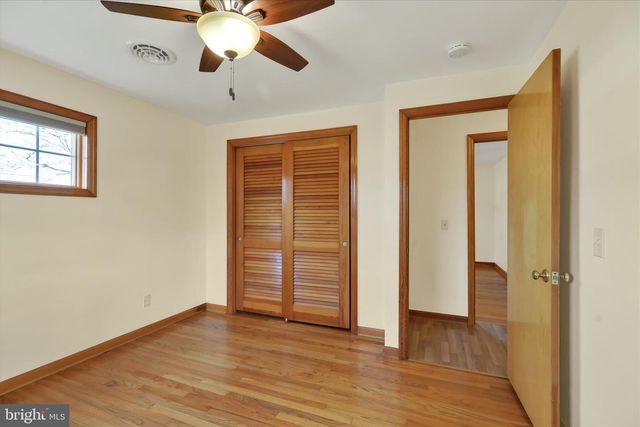 5864 GENEVA DR, East Petersburg, PA 17520