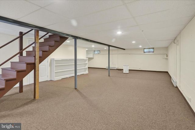 5864 GENEVA DR, East Petersburg, PA 17520