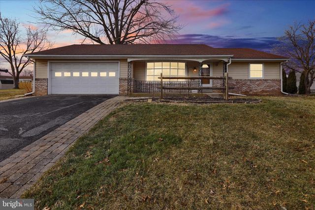 5864 GENEVA DR, East Petersburg, PA 17520