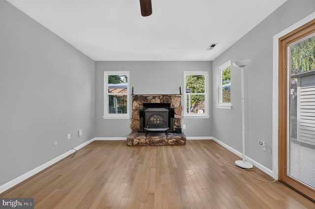 502 WESTERLY DR, Marlton, NJ 08053
