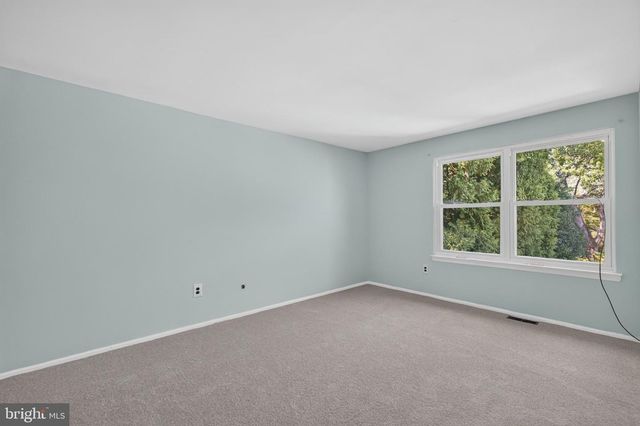 502 WESTERLY DR, Marlton, NJ 08053