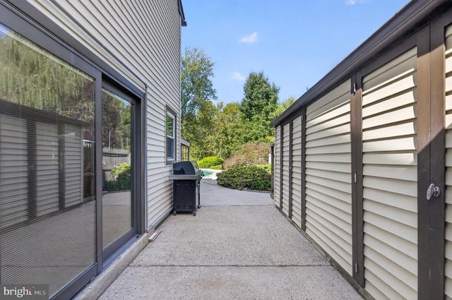 502 WESTERLY DR, Marlton, NJ 08053