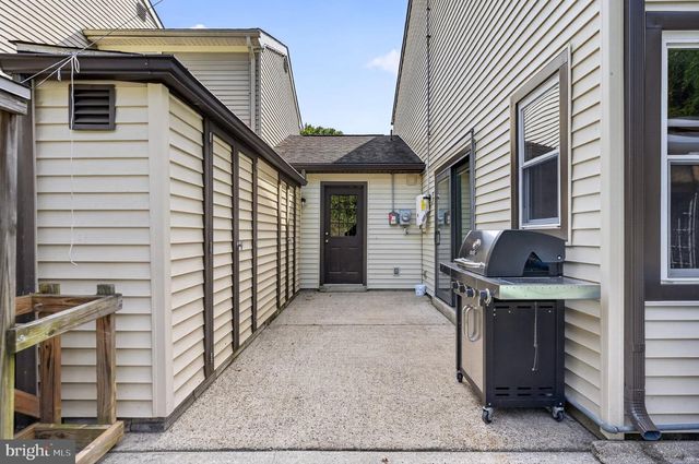 502 WESTERLY DR, Marlton, NJ 08053