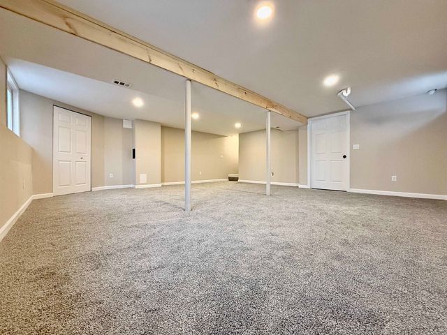 5 Dwyer Street, Merrimack, NH 03054