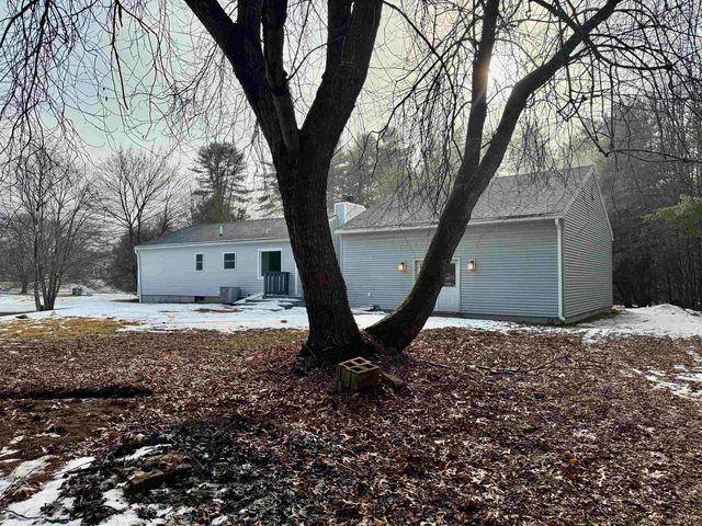 5 Dwyer Street, Merrimack, NH 03054