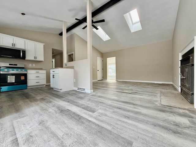 5 Dwyer Street, Merrimack, NH 03054