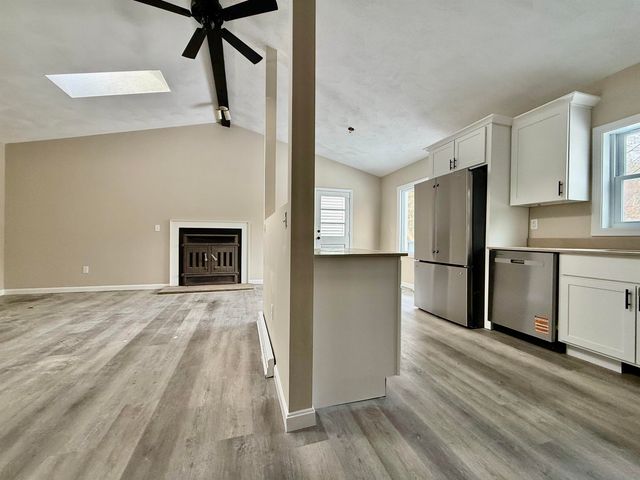 5 Dwyer Street, Merrimack, NH 03054