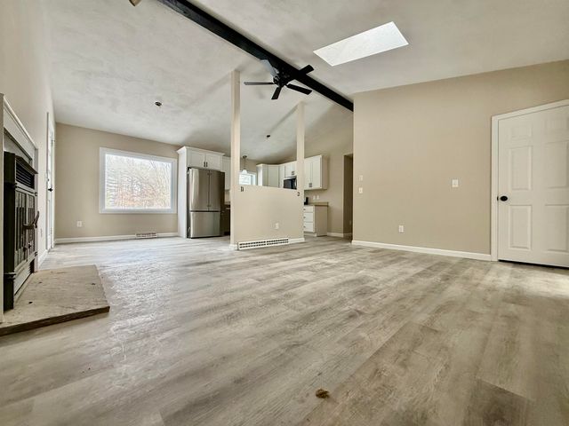 5 Dwyer Street, Merrimack, NH 03054