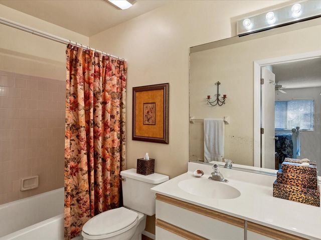 7794 EAGLE CREEK DRIVE 7794, Sarasota, FL 34243