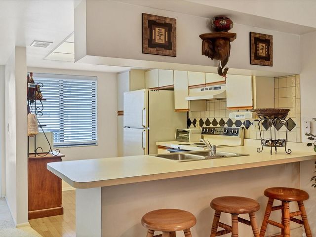 7794 EAGLE CREEK DRIVE 7794, Sarasota, FL 34243