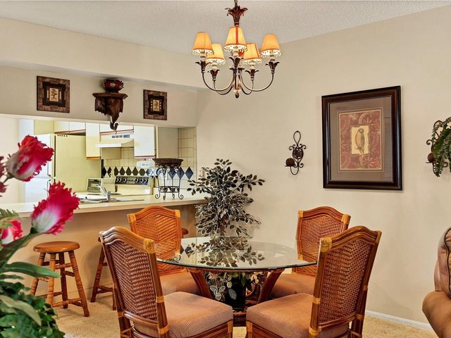 7794 EAGLE CREEK DRIVE 7794, Sarasota, FL 34243