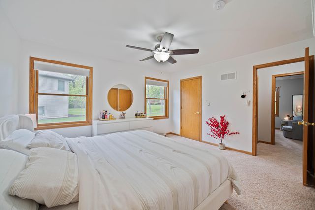 7019 Forest Ridge Drive, Schererville, IN 46375