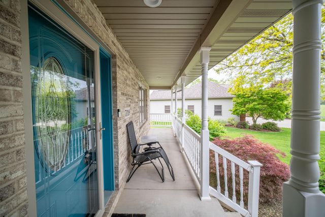 7019 Forest Ridge Drive, Schererville, IN 46375