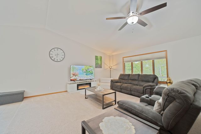 7019 Forest Ridge Drive, Schererville, IN 46375
