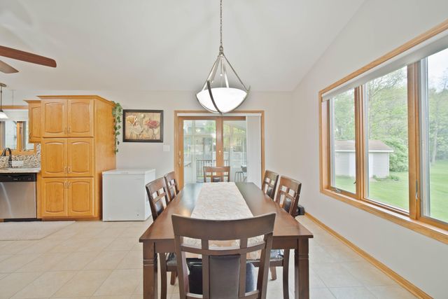 7019 Forest Ridge Drive, Schererville, IN 46375
