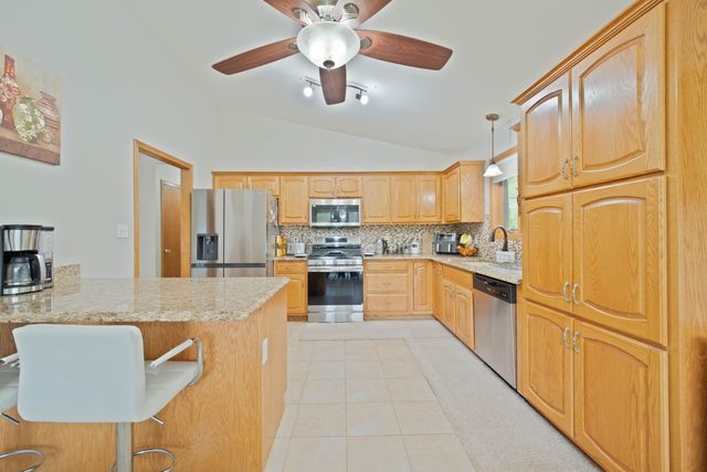 7019 Forest Ridge Drive, Schererville, IN 46375