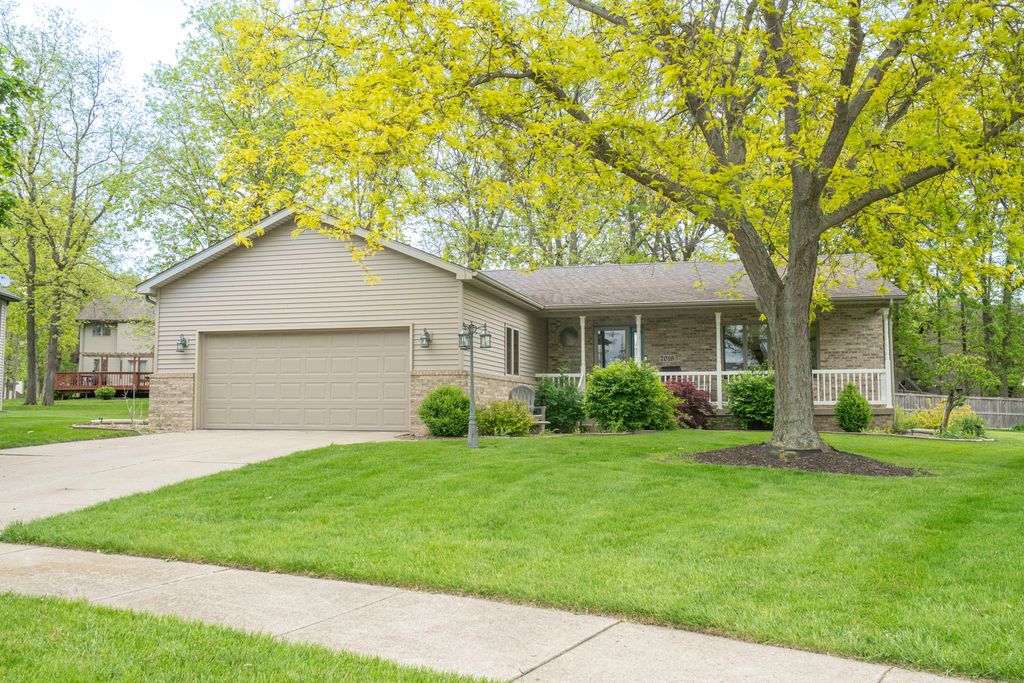 7019 Forest Ridge Drive, Schererville, IN 46375