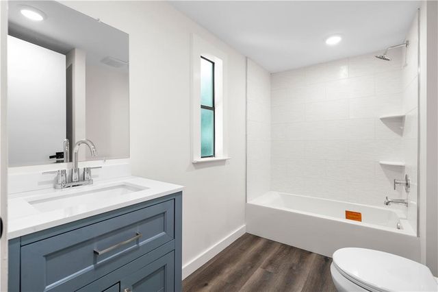5186 W Holiday Court SE, Acworth, GA 30102