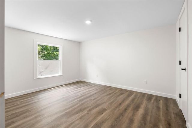 5186 W Holiday Court SE, Acworth, GA 30102