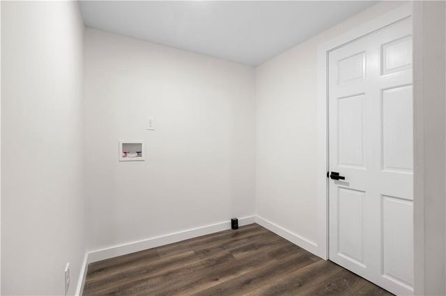 5186 W Holiday Court SE, Acworth, GA 30102