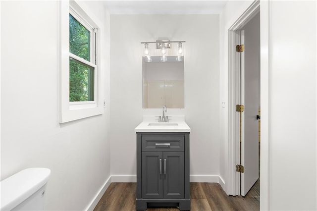 5186 W Holiday Court SE, Acworth, GA 30102