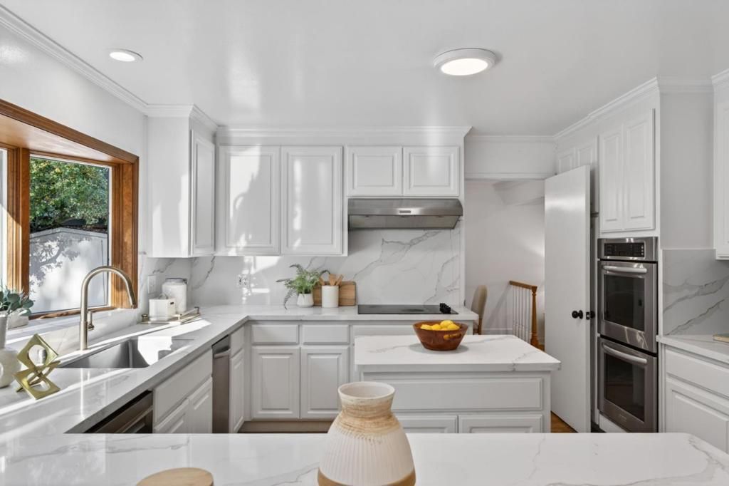 Image 12 of property listing at 1825 Harris Avenue, San Jose, CA 95124