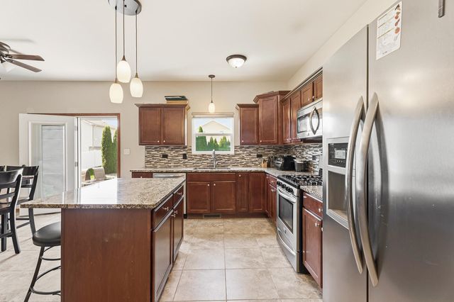 2451 W 85th Lane, Merrillville, IN 46410
