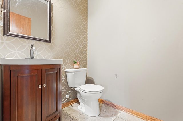 2451 W 85th Lane, Merrillville, IN 46410