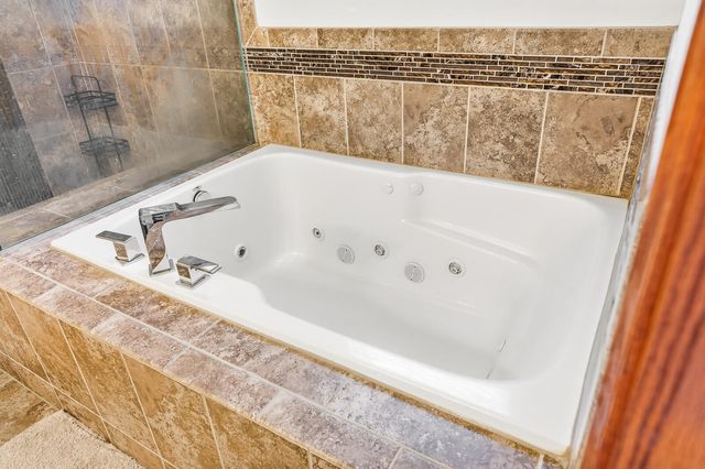 2451 W 85th Lane, Merrillville, IN 46410