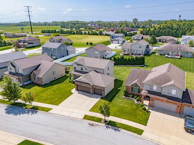 2451 W 85th Lane, Merrillville, IN 46410