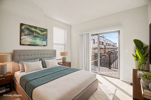2430 SILVER LINE ALY, Herndon, VA 20171