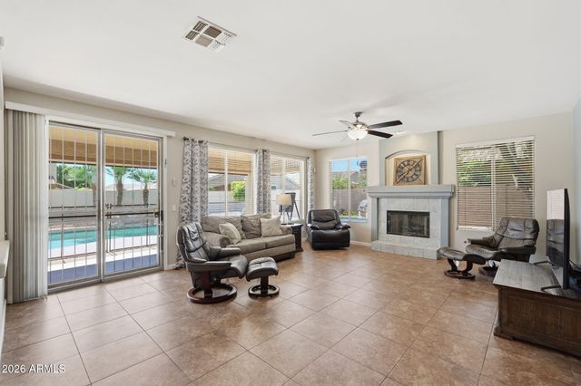 6993 W AURORA Drive, Glendale, AZ 85308