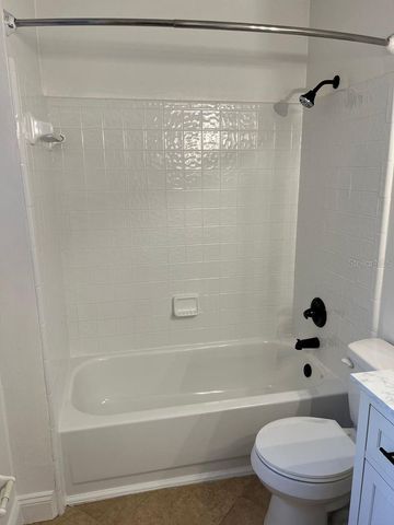 5745 SW 10TH PLACE, Gainesville, FL 32607