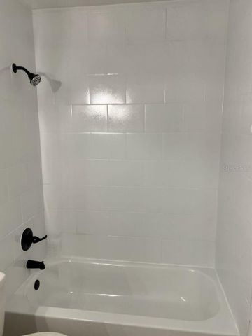 5745 SW 10TH PLACE, Gainesville, FL 32607