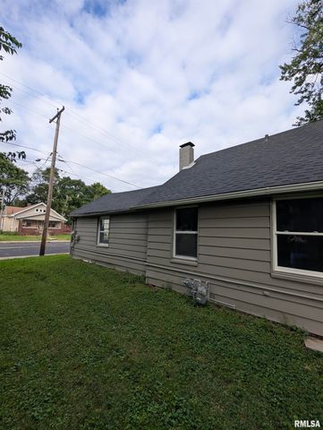 608 HANSSLER Place, Peoria, IL 61604