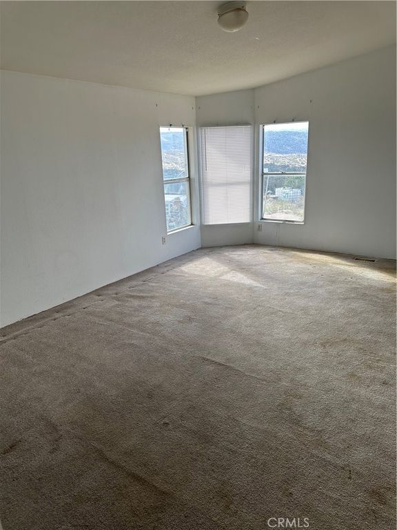 Image 23 of property listing at 43043 Ardia Road, Hemet, CA 92544